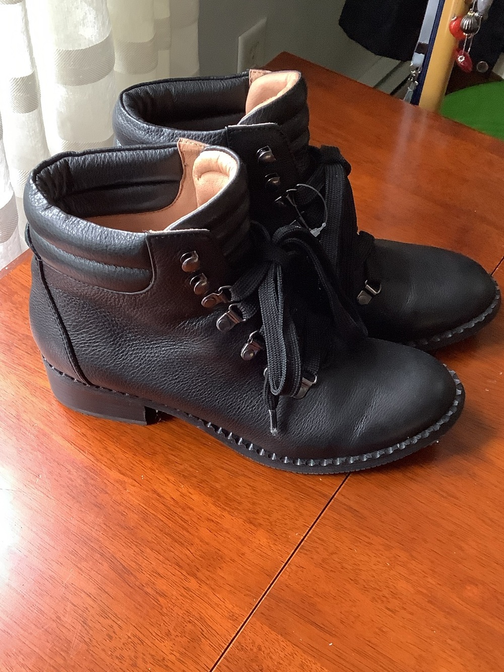 Kenneth Cole Black Leather Lace-Up Ankle Boots. NEW. Final $